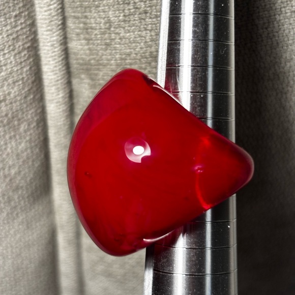 Bold red cocktail ring size 6.5 - Picture 6 of 9